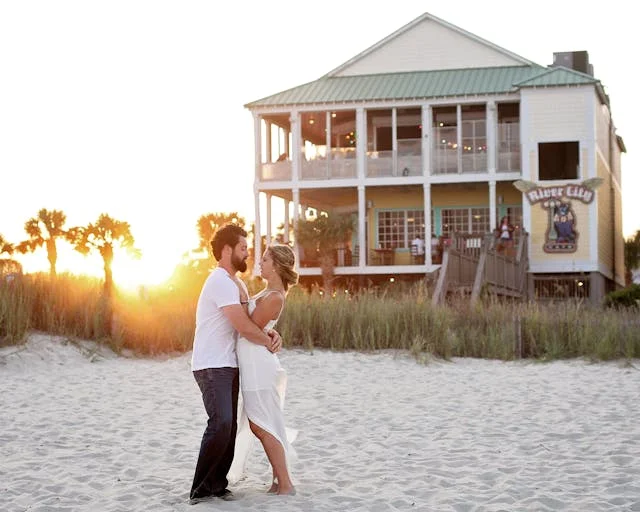 Romantic Beach Getaways in USA for Couples, Honeymoons & Relaxing Escapes