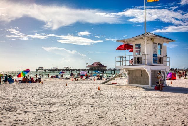 7 Best Beach Vacations in the USA for Couples and Families