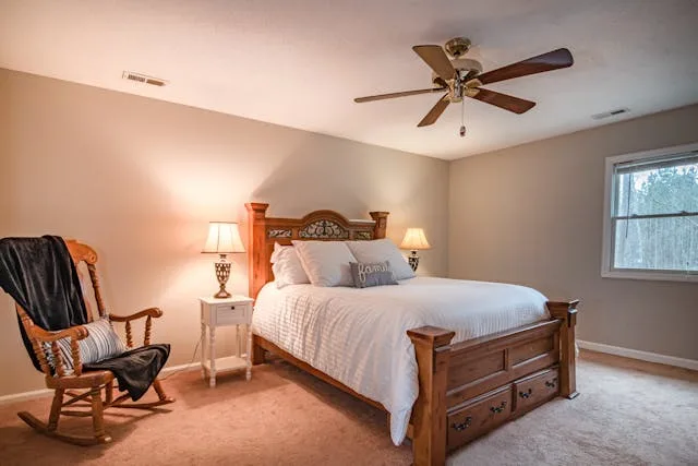 Small guest bedroom ideas on a budget can fix what guests notice most. Start with the bed, storage, and lighting before touching anything decorative.