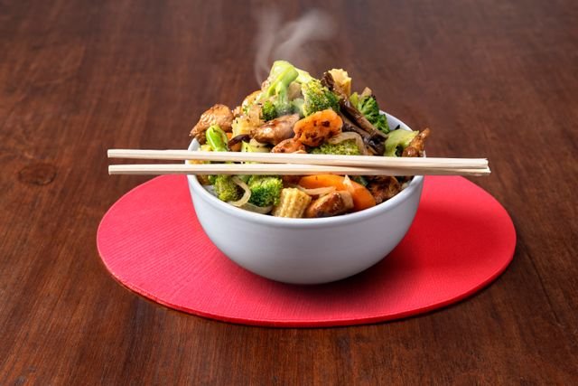 If you eat Chinese food regularly and watch your carbs, this low carb Chinese food guide covers what to order right now — and what to avoid entirely.