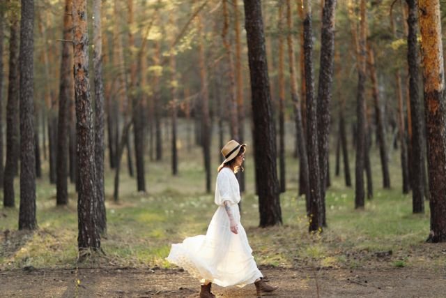 Bohemian dresses done right: the fabrics that drape properly, the cuts that flatter, and how to style them without looking costume-y.